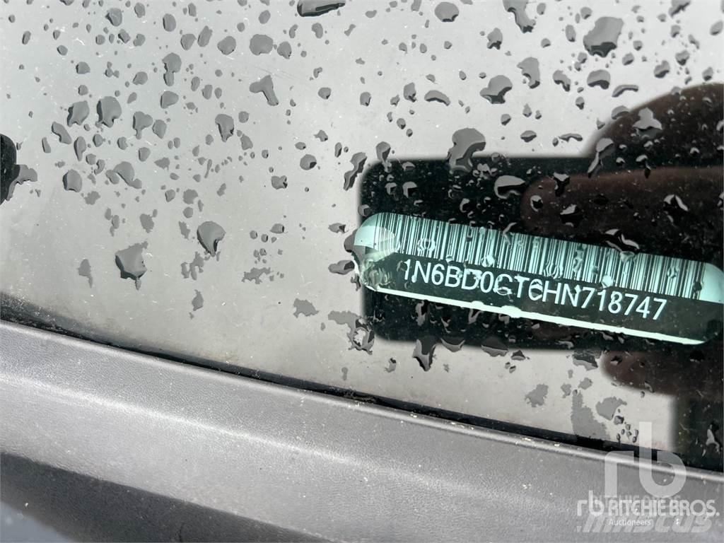 Nissan FRONTIER Pickup/Pritschenwagen