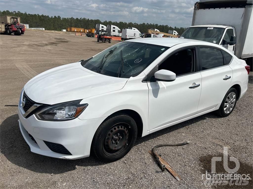 Nissan SENTRA PKWs