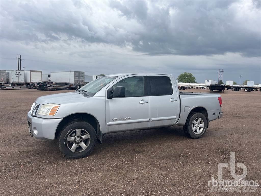 Nissan TITAN Pickup/Pritschenwagen