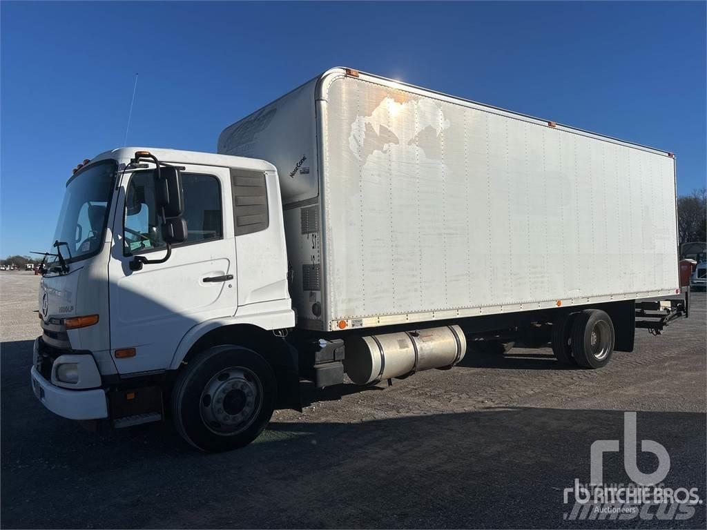 Nissan UD2600 Lieferwagen