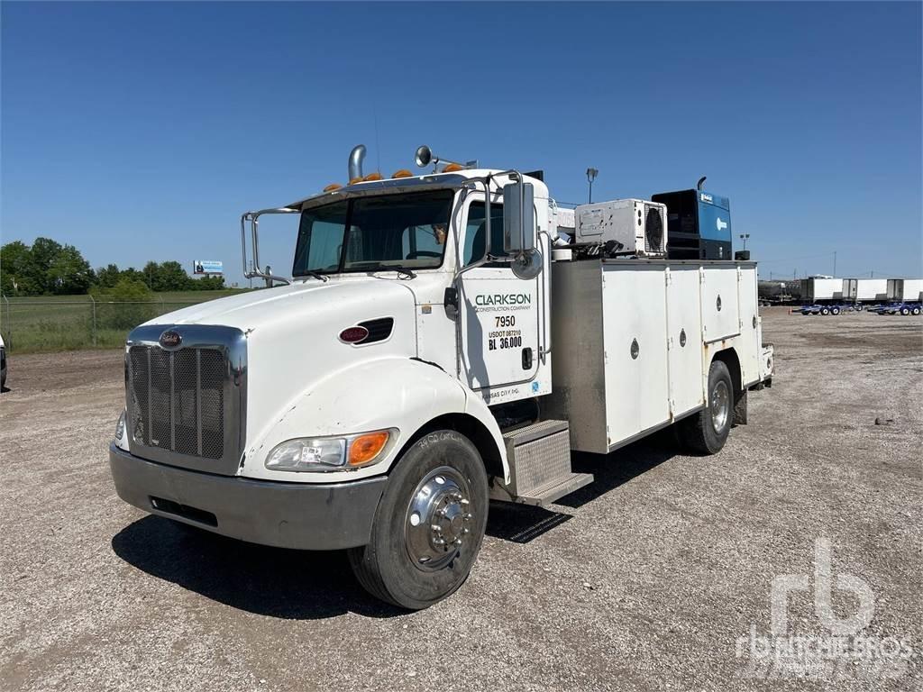 Peterbilt 335 Kommunal-Sonderfahrzeuge