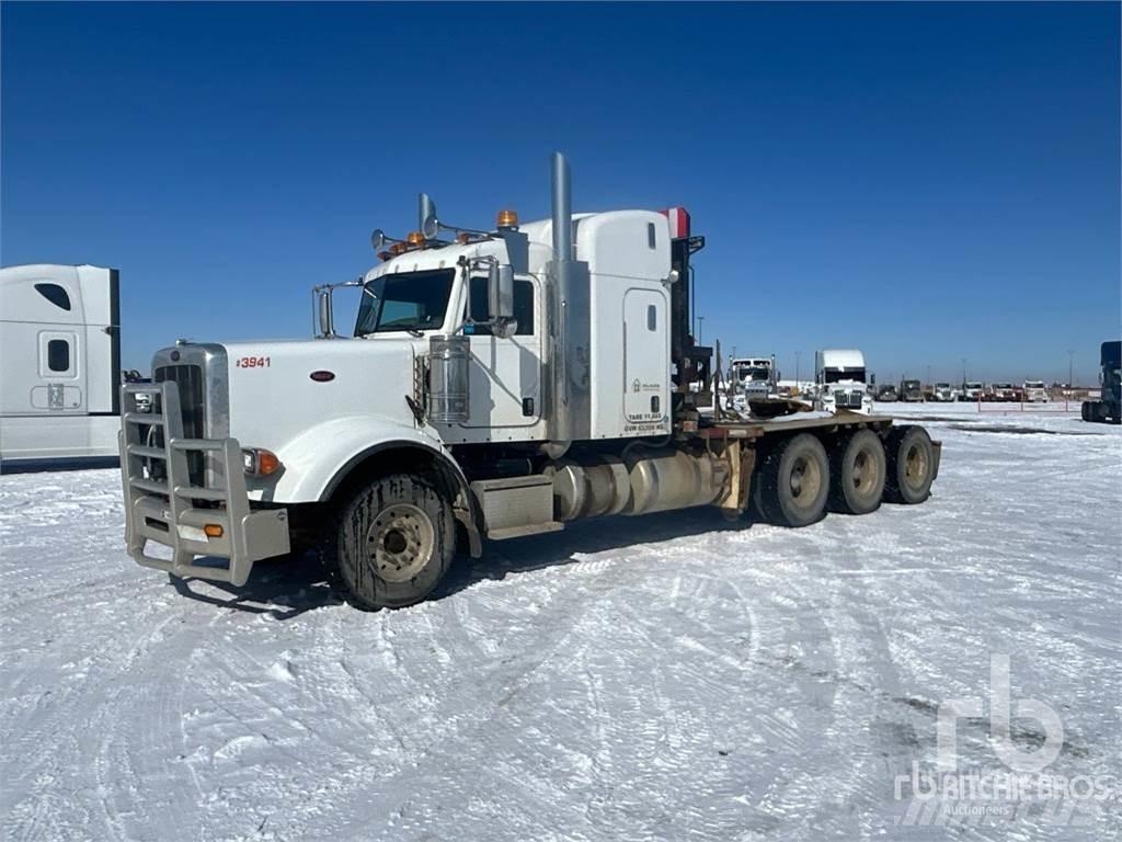 Peterbilt 367 Pritschenwagen mit Seilwinde