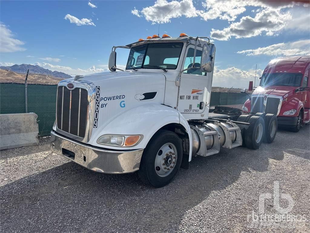 Peterbilt 384 Sattelzugmaschinen