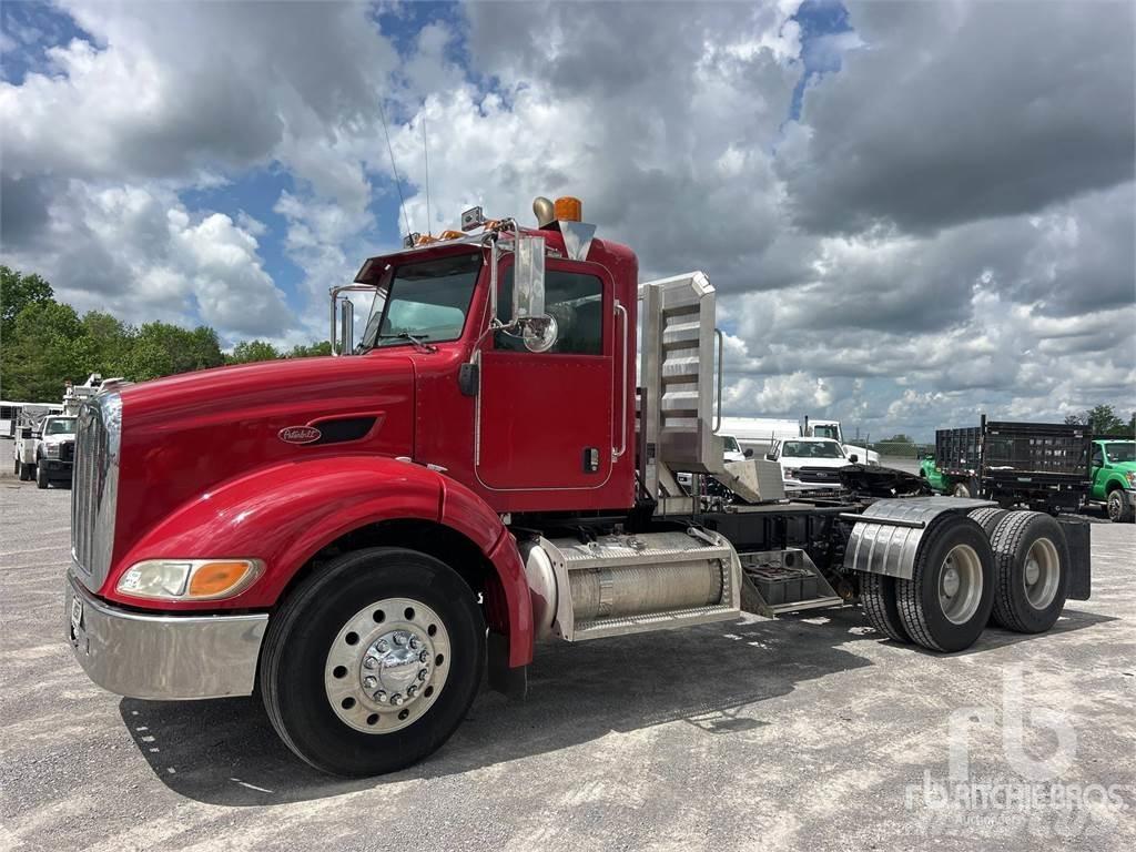 Peterbilt 384 Sattelzugmaschinen