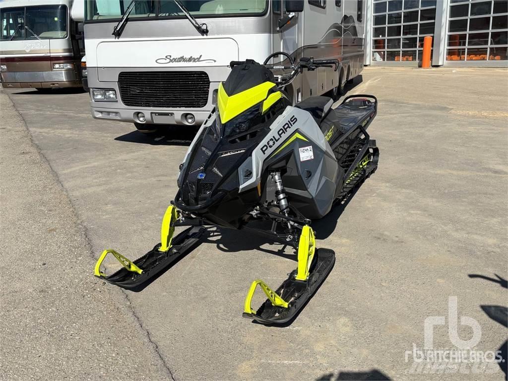 Polaris PATRIOT Schneemobile