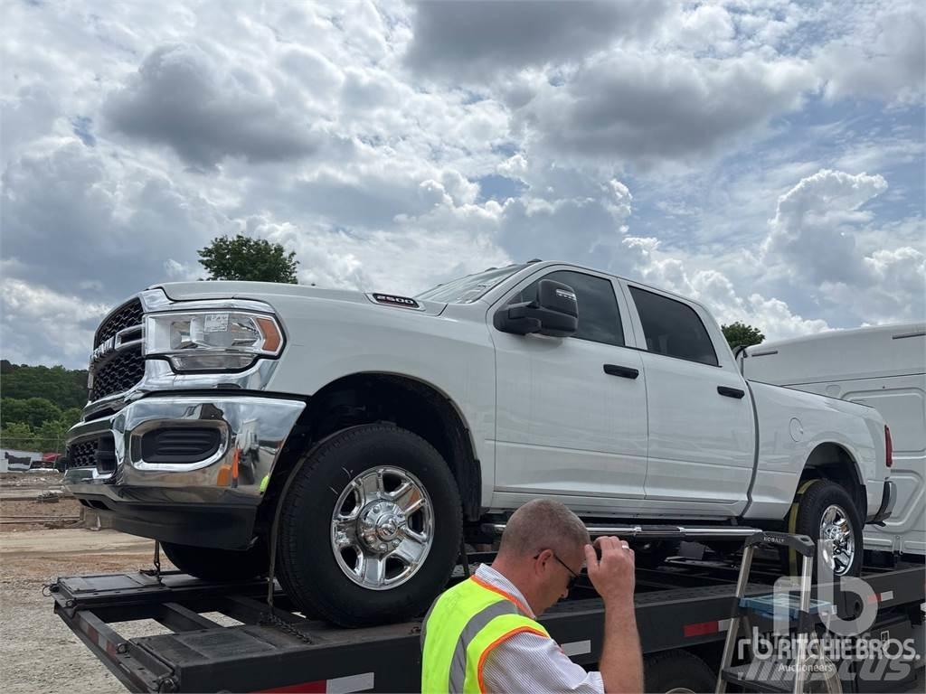 RAM 2500 Pickup/Pritschenwagen