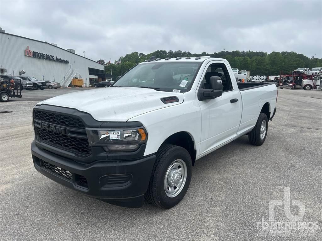 RAM 2500 Pickup/Pritschenwagen
