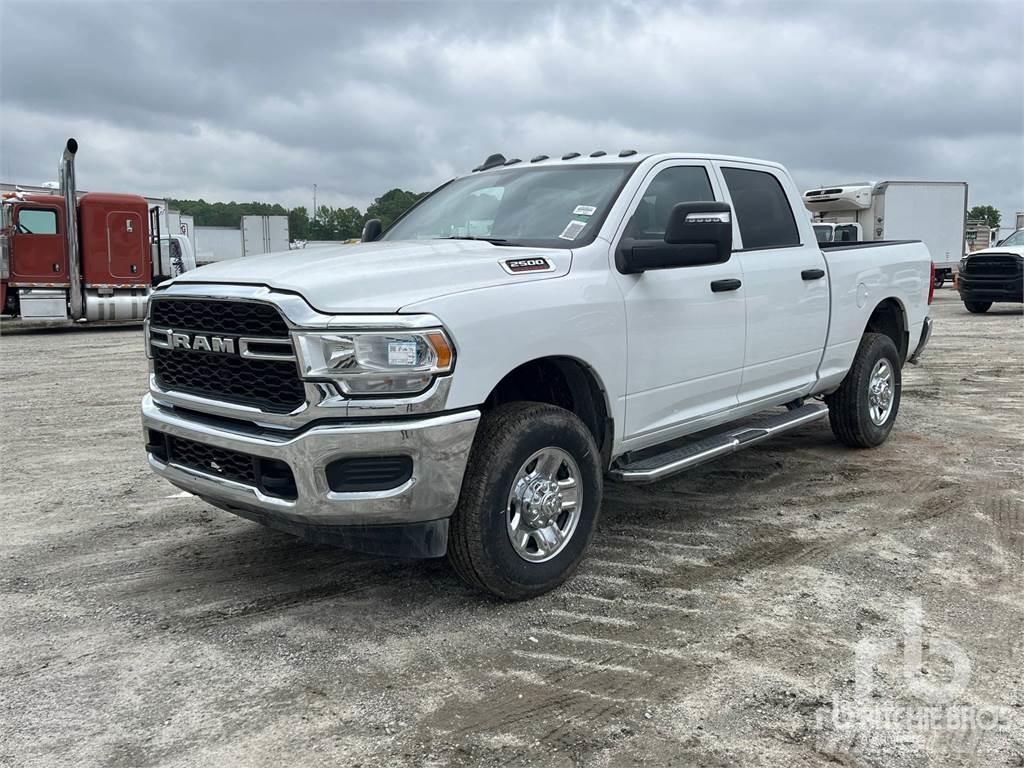 RAM 2500 Pickup/Pritschenwagen