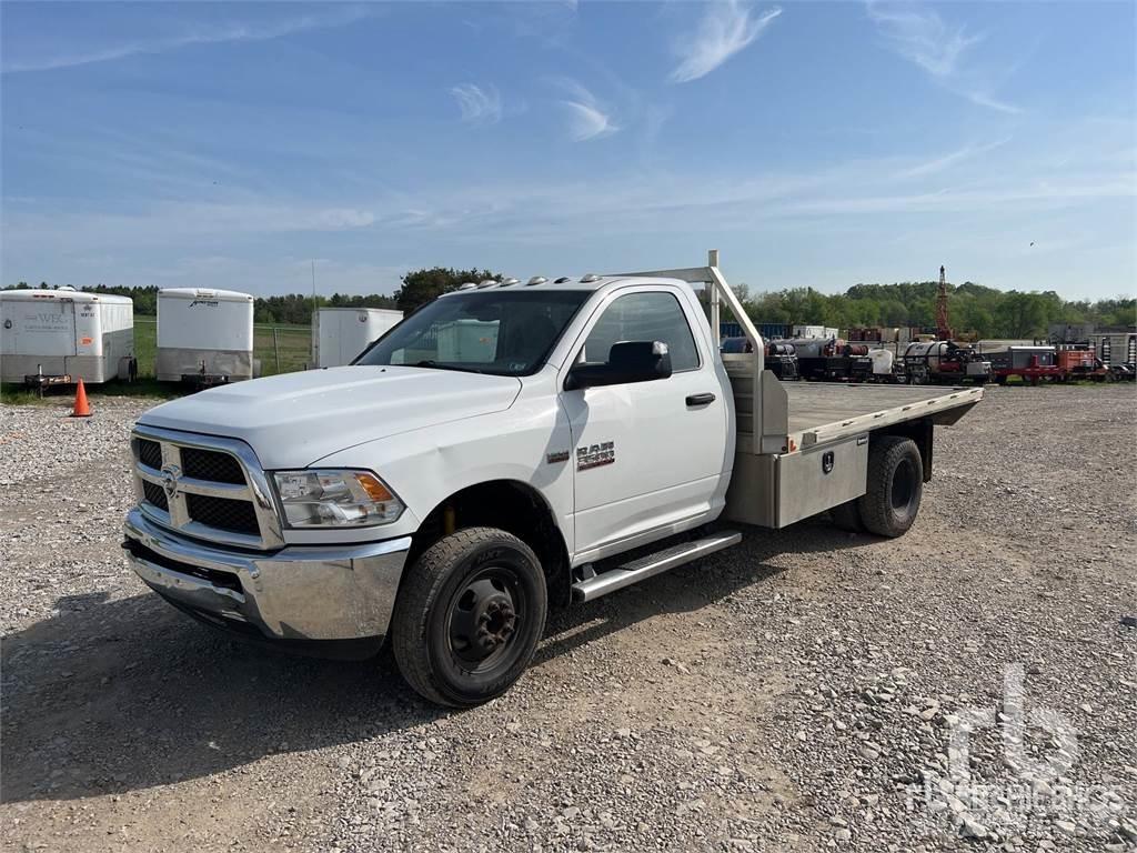 RAM 3500 Pritschenwagen/Pritschenwagen mit Seitenklappe