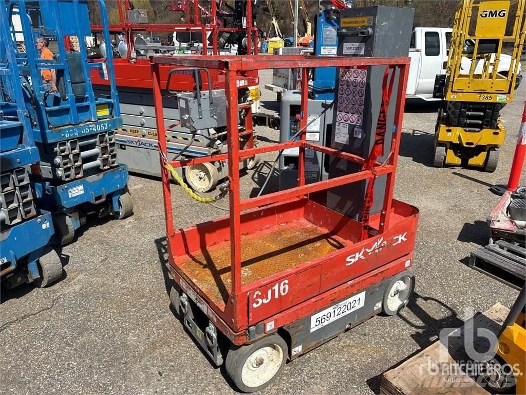 SkyJack SJ16 Gelenkteleskoparbeitsbühnen