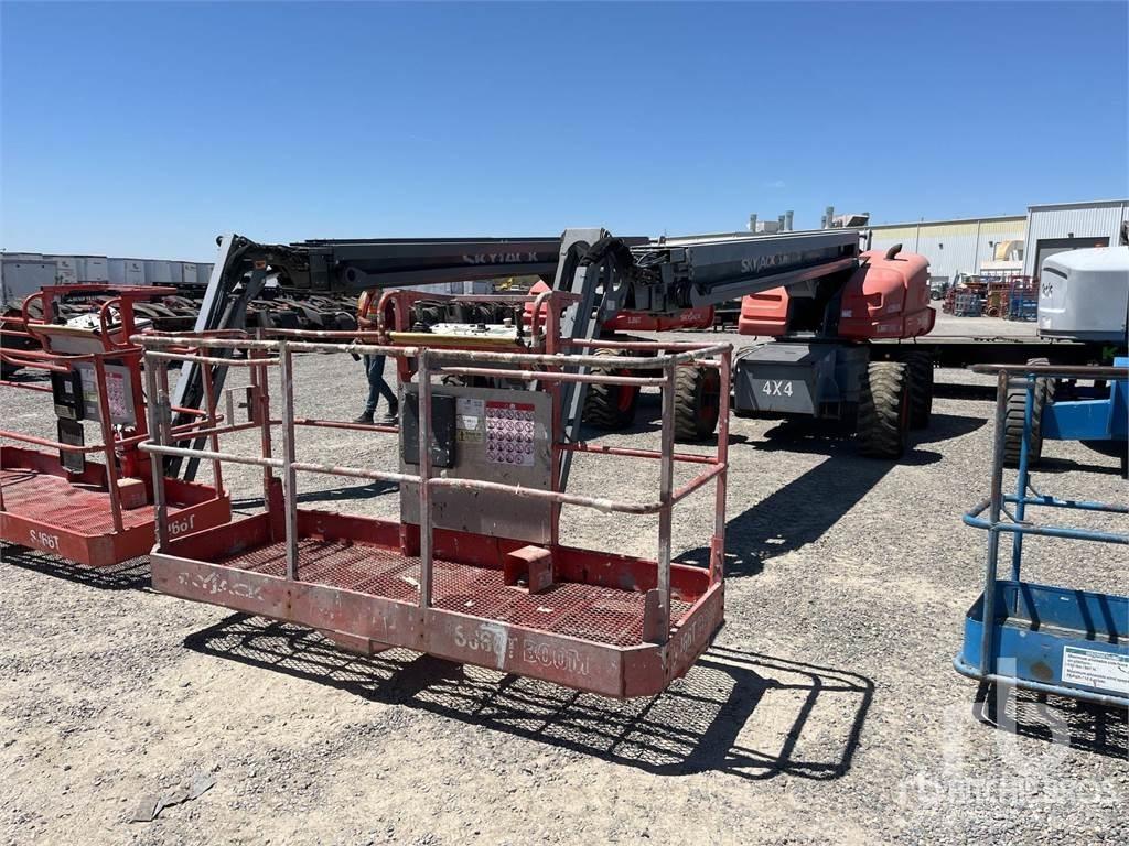 SkyJack SJ66T Gelenkteleskoparbeitsbühnen