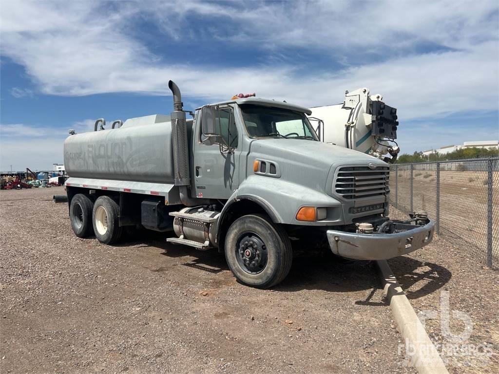 Sterling L9500 Wassertanker
