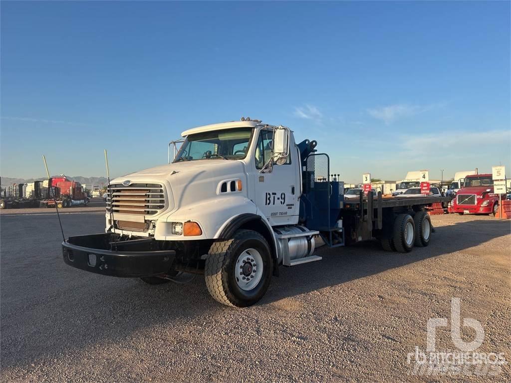 Sterling L9500 Pritschenwagen/Pritschenwagen mit Seitenklappe