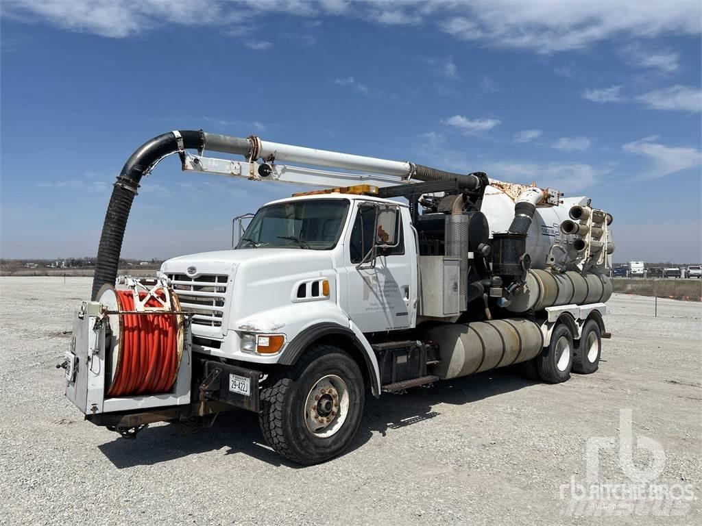 Sterling LT9500 Saug- und Druckwagen