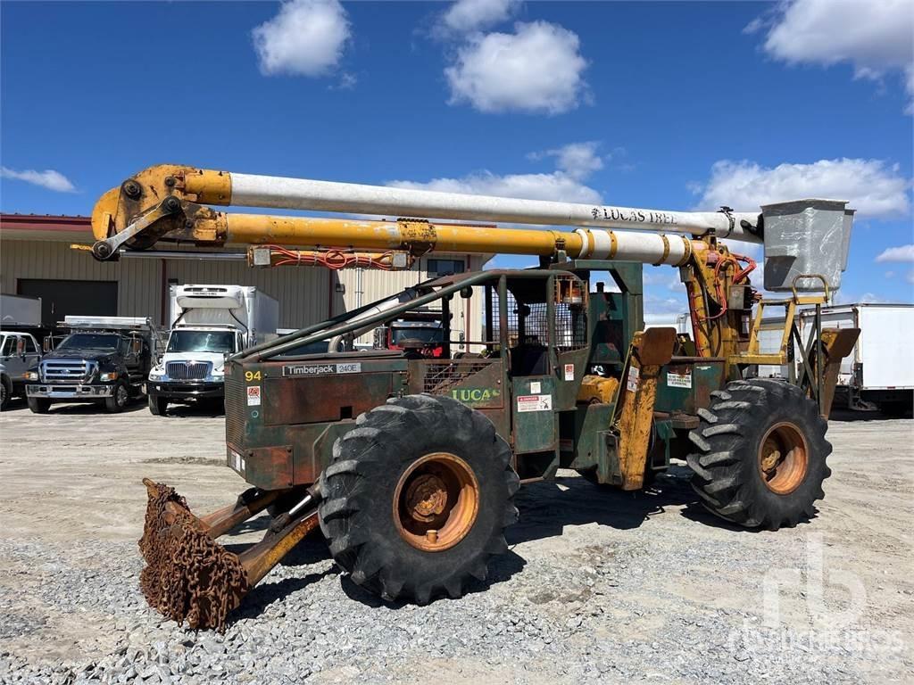 Timberjack 240E Stammholzschlepper