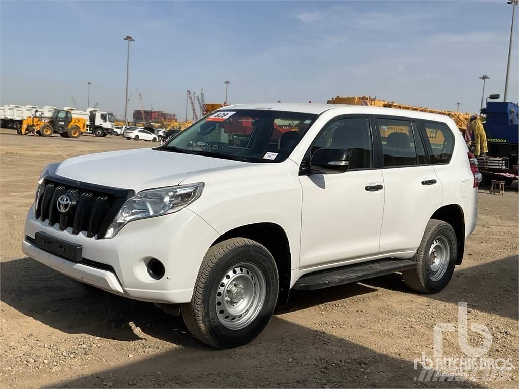 Toyota PRADO Pickup/Pritschenwagen