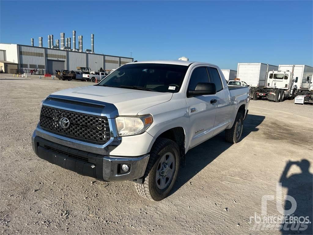 Toyota TUNDRA Pickup/Pritschenwagen