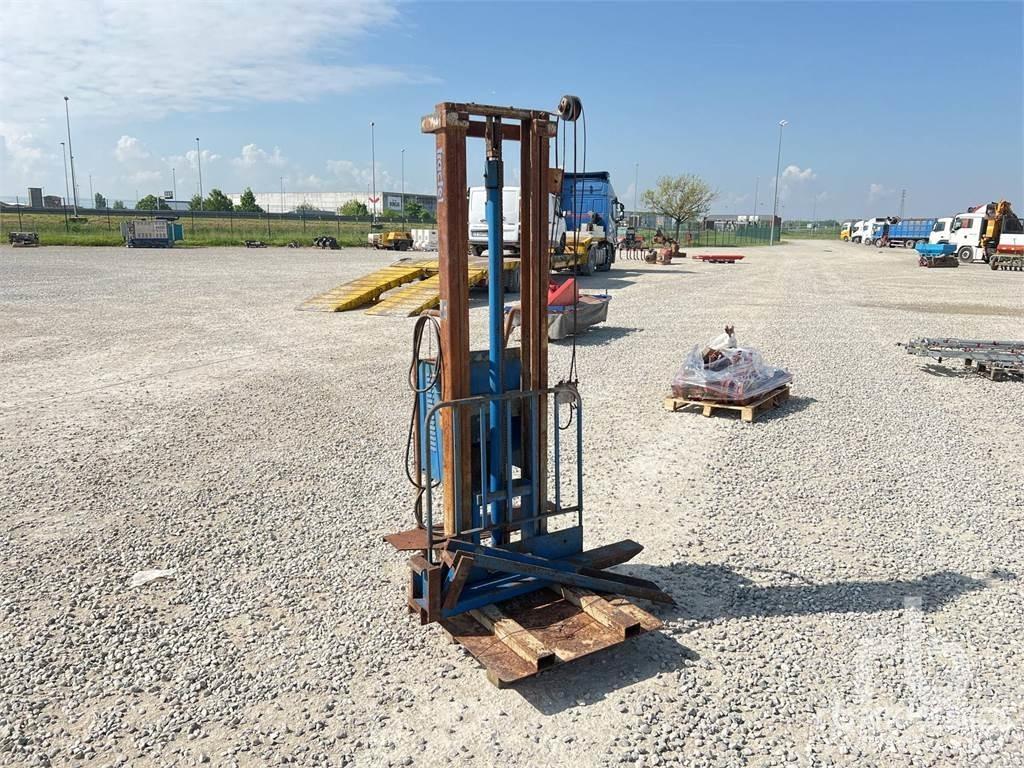  TRACTEL TL630 Palletstellingen
