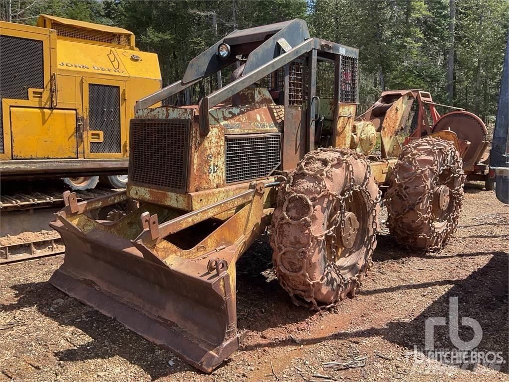 Tree Farmer C6D Stammholzschlepper