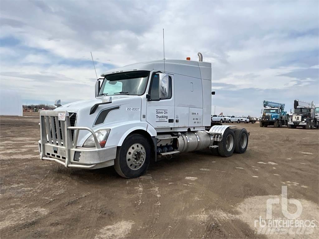 Volvo VNL Sattelzugmaschinen