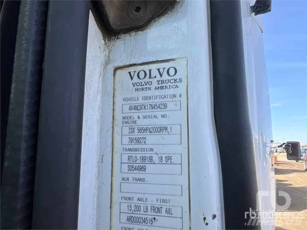 Volvo VNL Sattelzugmaschinen