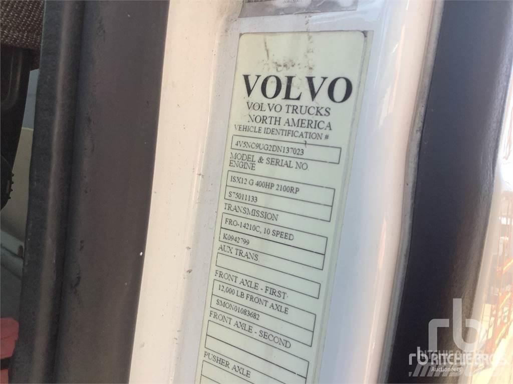 Volvo VNL Sattelzugmaschinen