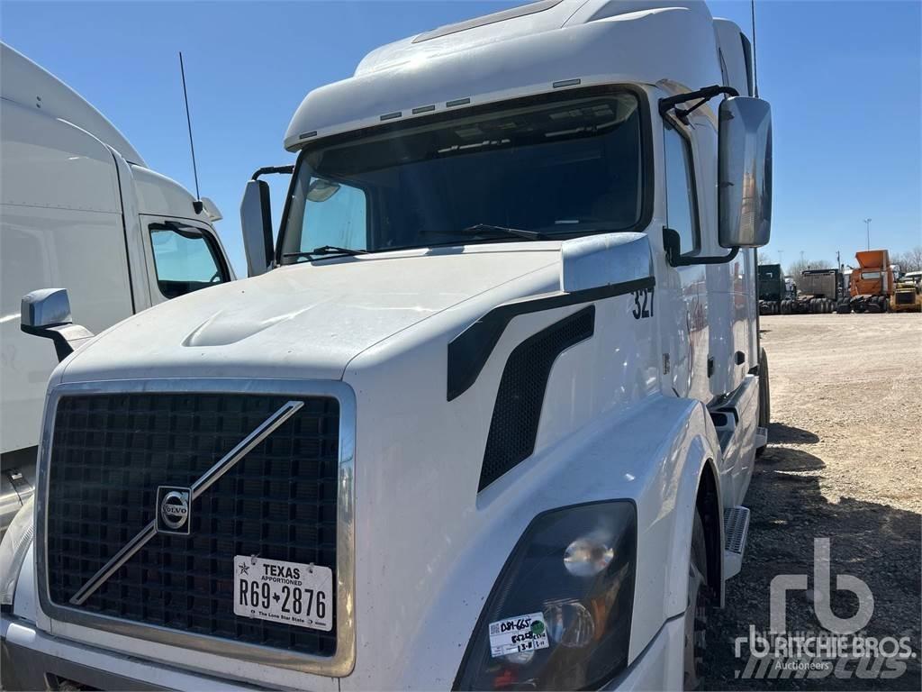 Volvo VNL Sattelzugmaschinen