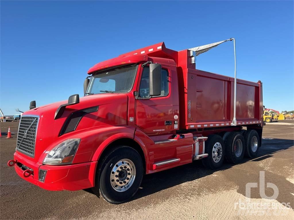 Volvo VNL300 Kipper