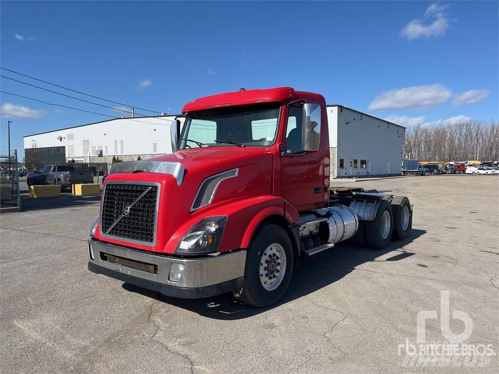 Volvo VNL64T Sattelzugmaschinen