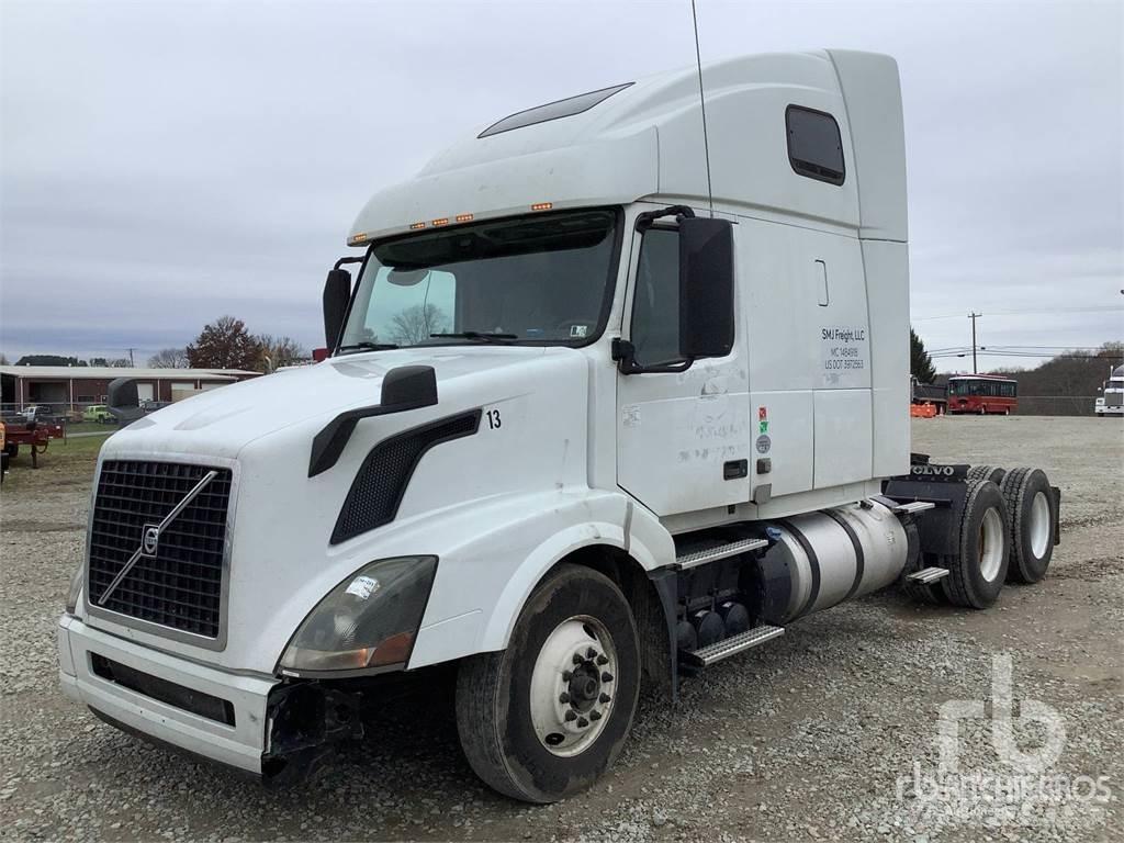 Volvo VNL670 Sattelzugmaschinen