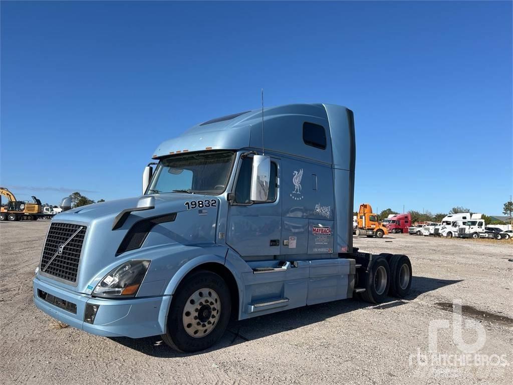 Volvo VNL670 Sattelzugmaschinen