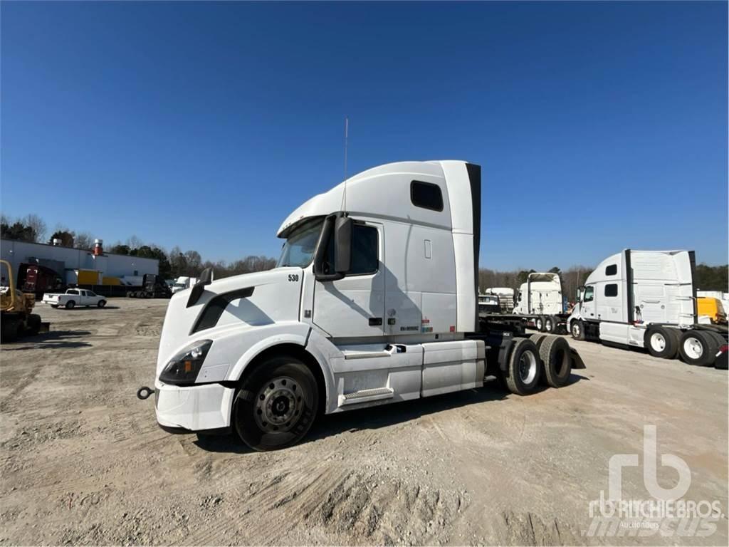 Volvo VNL670 Sattelzugmaschinen