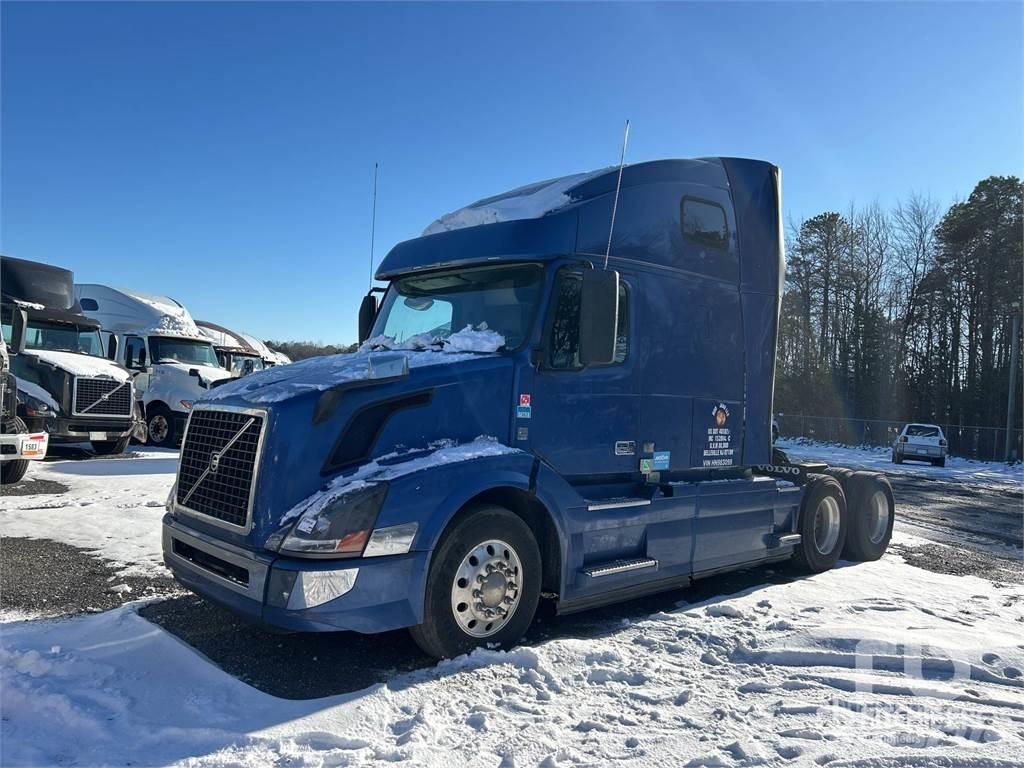 Volvo VNL670 Sattelzugmaschinen