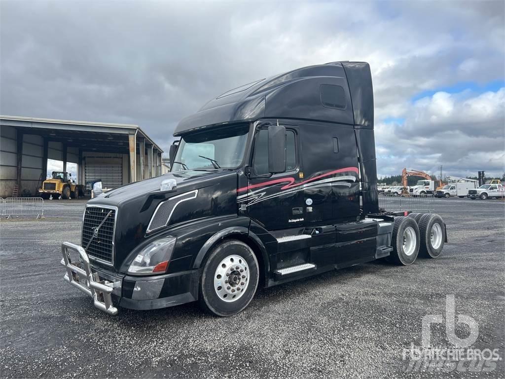 Volvo VNL670 Sattelzugmaschinen