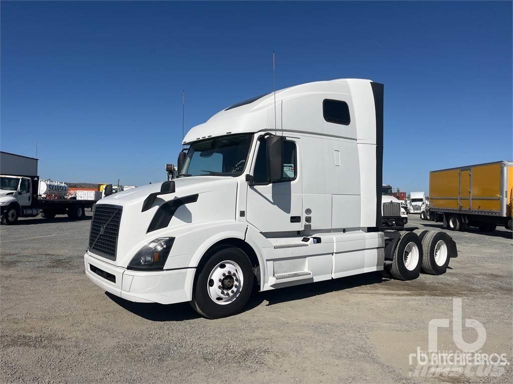 Volvo VNL670 Sattelzugmaschinen