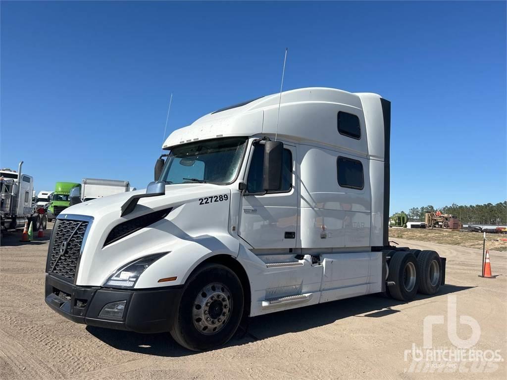 Volvo VNL860 Sattelzugmaschinen