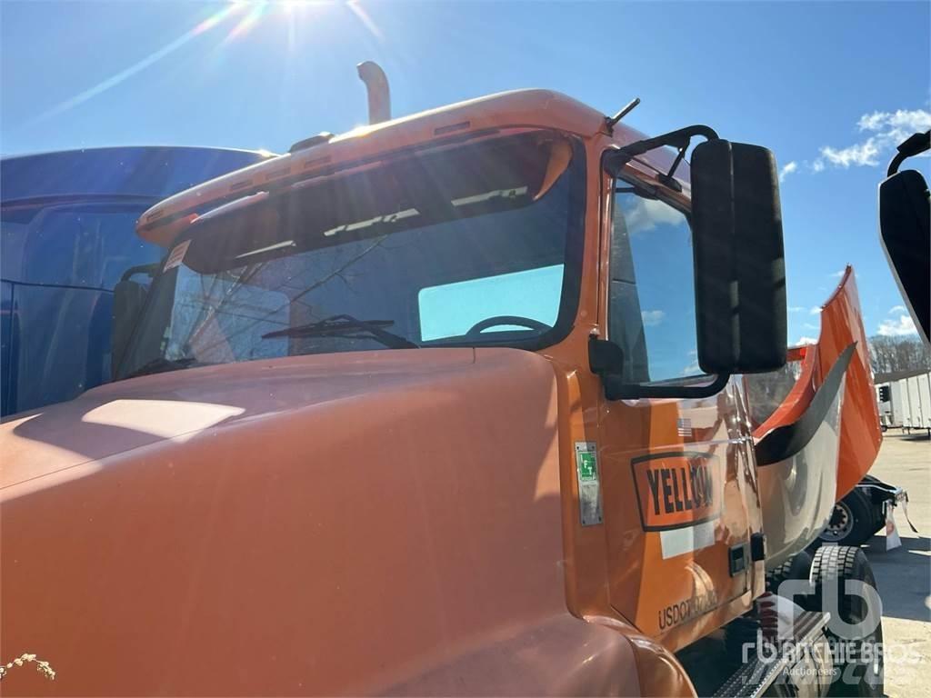 Volvo VNM Sattelzugmaschinen