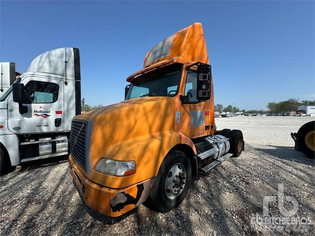 Volvo VNM Sattelzugmaschinen