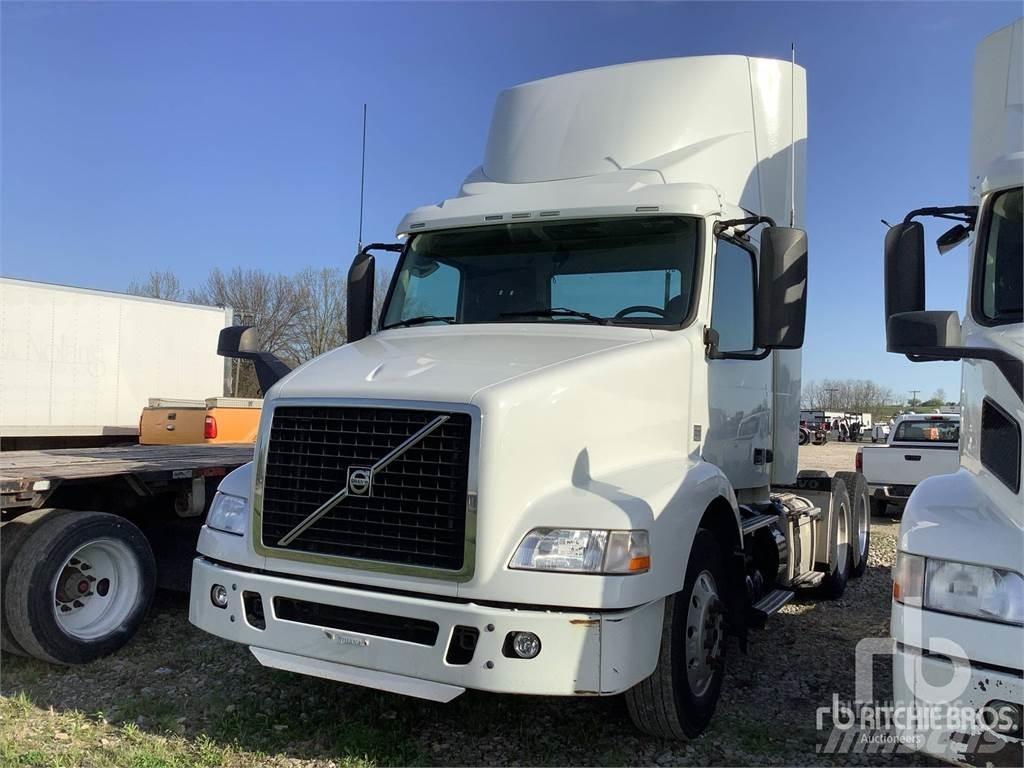 Volvo VNM Sattelzugmaschinen