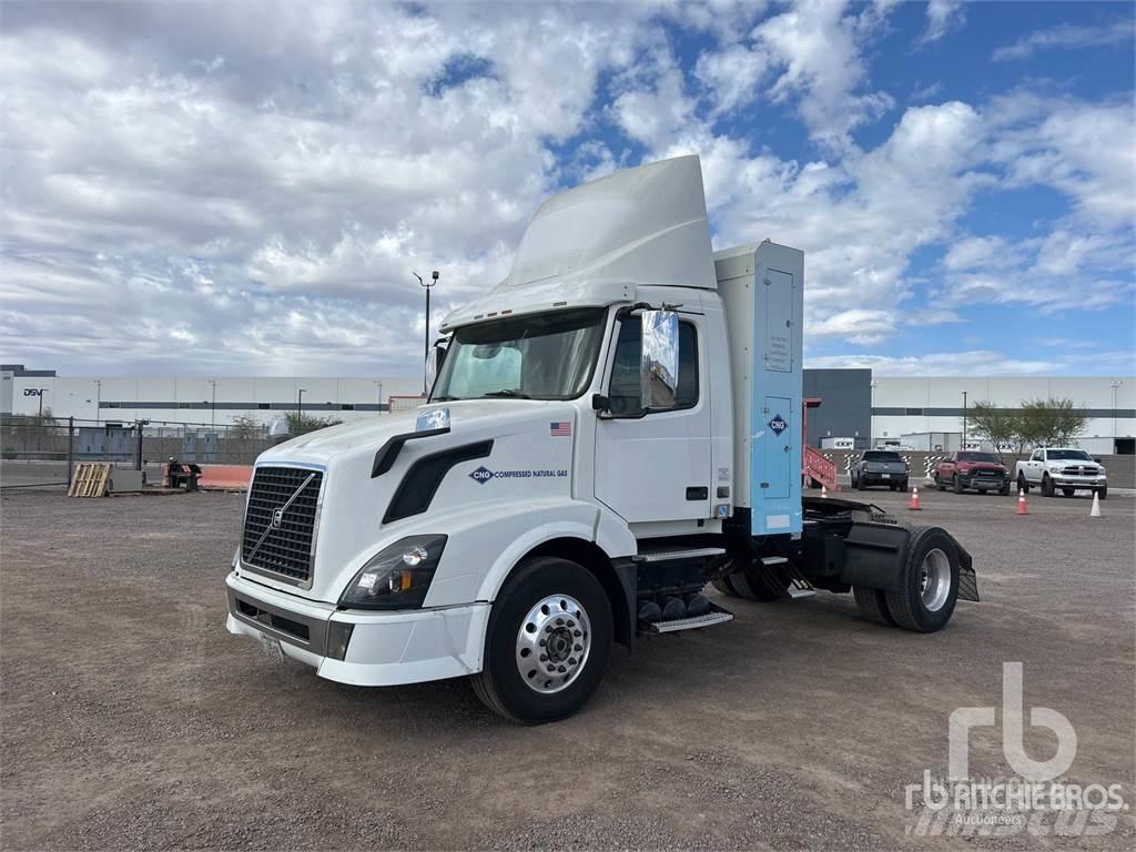 Volvo VNM Sattelzugmaschinen