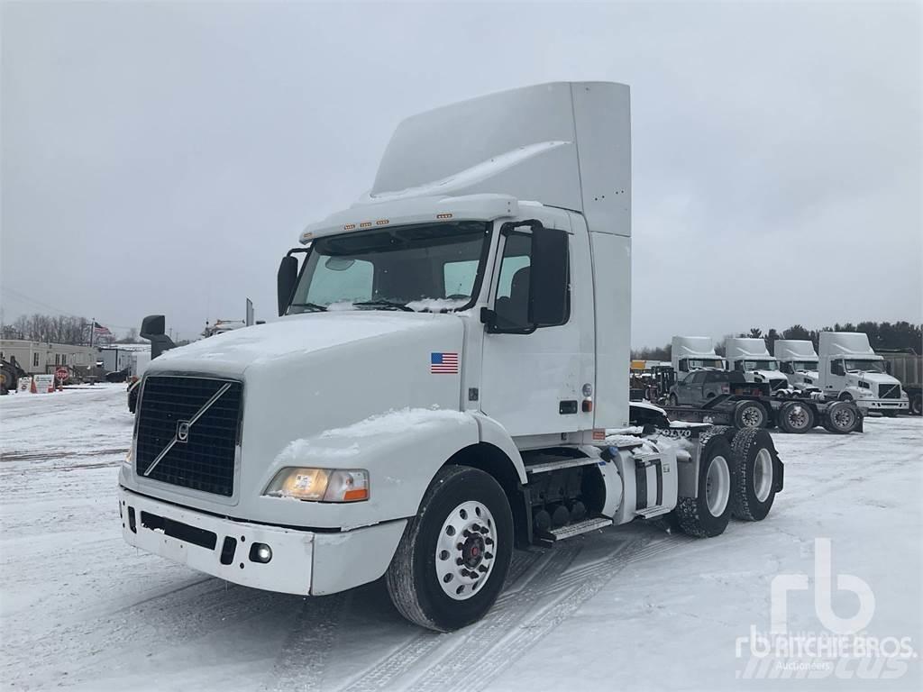 Volvo VNM300 Sattelzugmaschinen