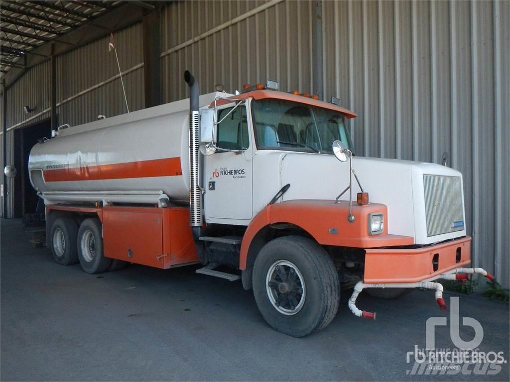 Volvo WG64 Wassertanker