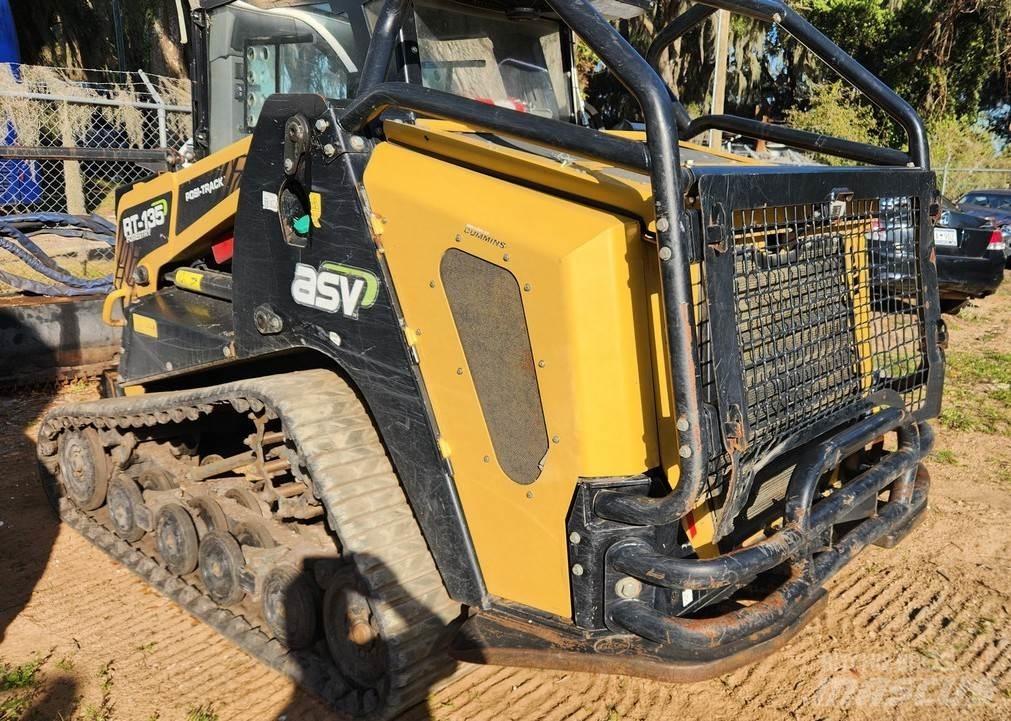 ASV RT135F Kompaktlader