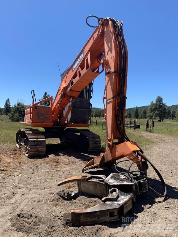 Doosan DX225LL Sonstige Forstmaschinen