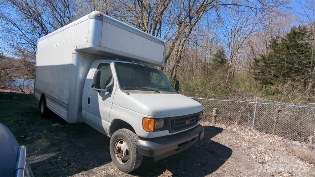 Ford E450 Kofferaufbau