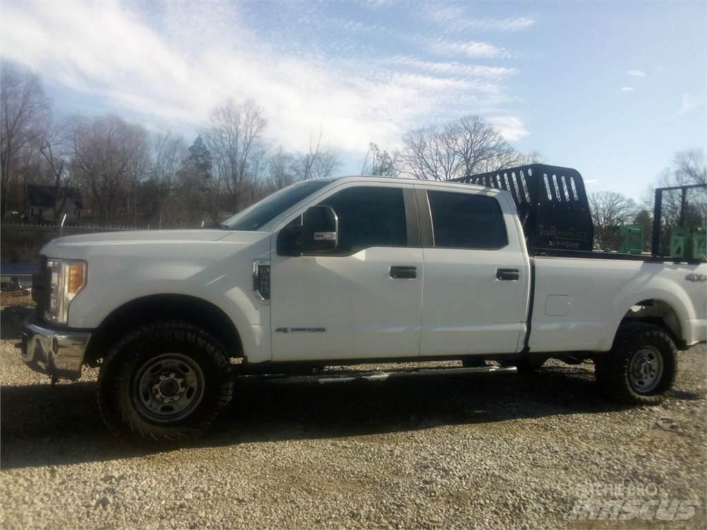 Ford F250 Pickup/Pritschenwagen