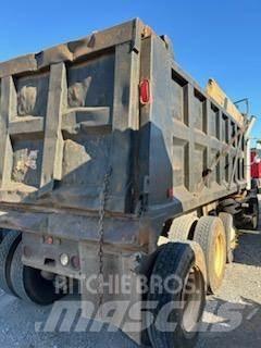 Mack CT713 Kipper