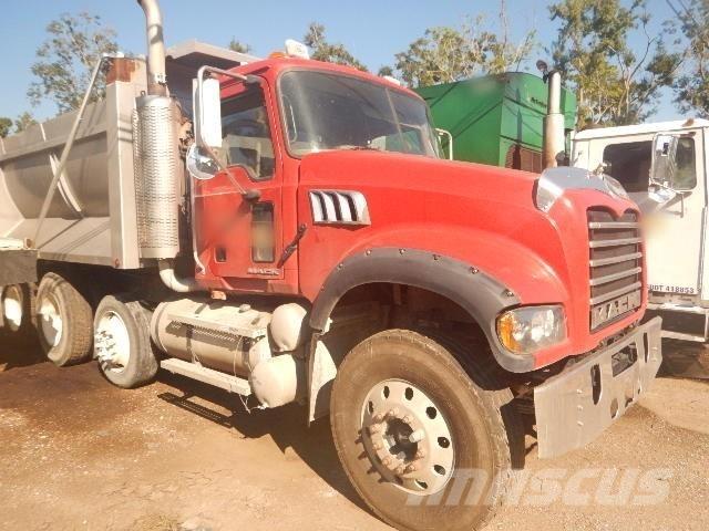 Mack GU713 Kipper