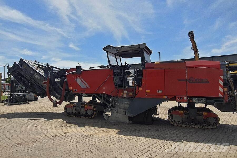 Wirtgen W 250 Asphaltfräsen