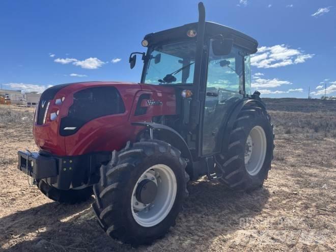 Valtra F105S Traktoren
